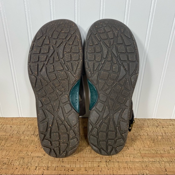 Dansko Men’s Brown Leather Sandals - Picture 7 of 9